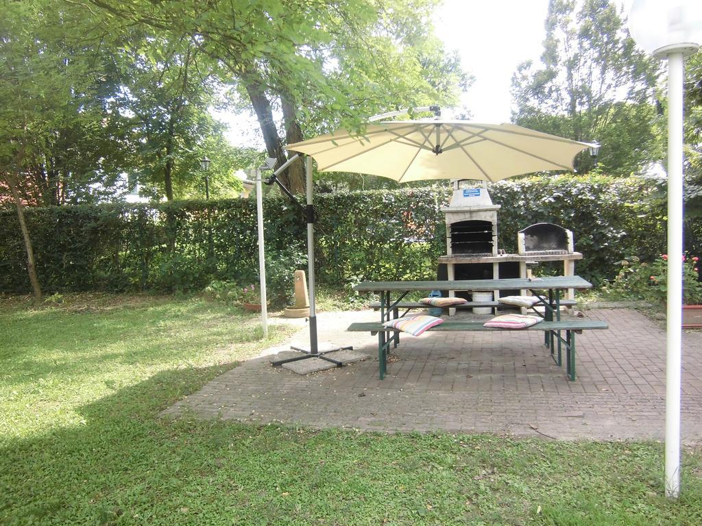 Casa Marialuigia - Appartamenti Solo Per Famiglie Jesolo Extérieur photo