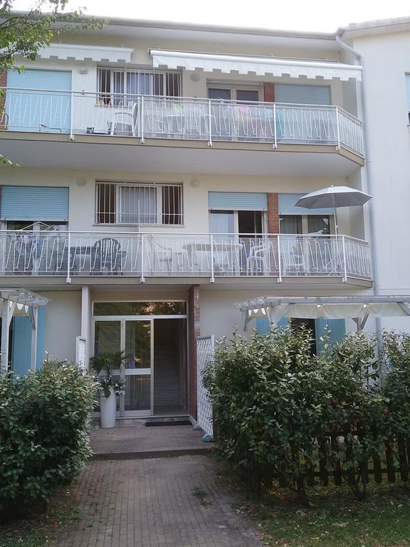 Casa Marialuigia - Appartamenti Solo Per Famiglie Jesolo Extérieur photo