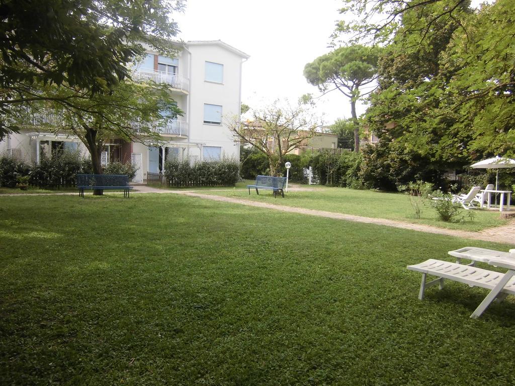 Casa Marialuigia - Appartamenti Solo Per Famiglie Jesolo Extérieur photo