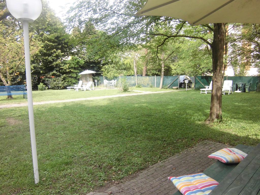 Casa Marialuigia - Appartamenti Solo Per Famiglie Jesolo Extérieur photo